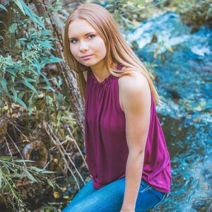 Meet your Posher, Ava